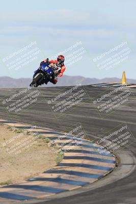 media/Nov-16-2025-Race Pace (Sun) [[8c5fa54630]]/Verified Riders/1-Turns 9 and 10 (925am)/